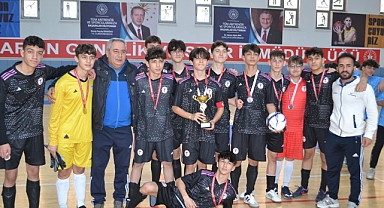 Futsal (B) müsabakalarında Bartın Lisesi 2.oldu