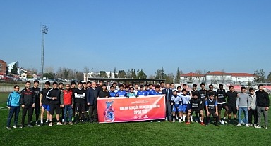 Gençlik Merkezleri Genç Lig Futbol turnuvası başladı