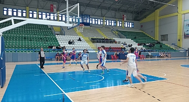 U18 baskette Basketbol Akademispor farklı kazandı