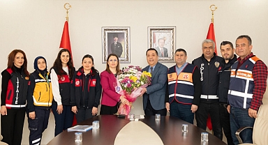 Vali, 112 Ekibini Ağırladı