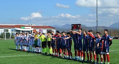 1.Amatör kümede hakem maçı tatil etti