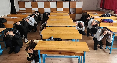 Deprem Tatbikatı Yapıldı