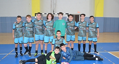 Futsal erkeklerde Cumhuriyet Ortaokulu finale yükseldi