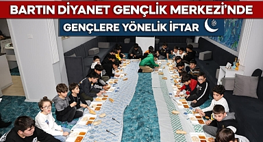Gençler İftar Yaptı
