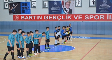 Kurucaşile Ortaokulu Futsal’da 2.maçını kazandı