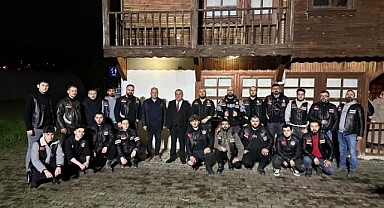 Motosiklet Tutkunlarıyla İftar Açtı