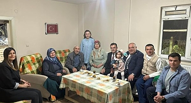 AK Partili isimler şehit ailesini ziyaret etti