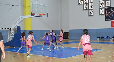 Behçet Kemal Çağlar Lisesi yarı finale çıktı