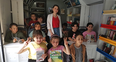 Gezici Kütüphane Tanıtıldı