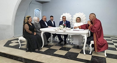 Mutluluklarına Şahit Oldu