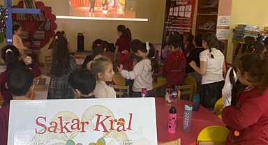 Öğrencilere Renkli Bir Gün