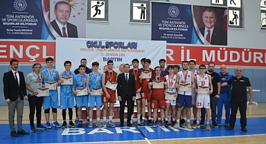 Okullar Sporları Basketbol grup maçları tamamlandı