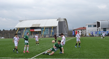 U17’de Bartın Gençlerbirliği liderliğini sürdürdü