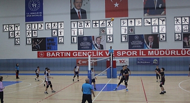Yıldız erkekler voleybol grup müsabakaları başlıyor