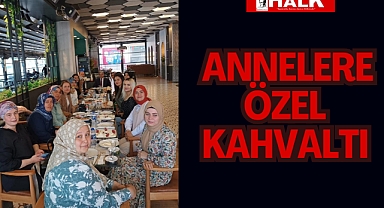 Annelere Özel Kahvaltı