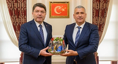 Bakana Ziyaret