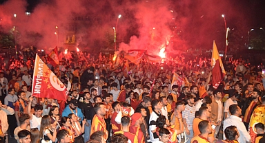 Bartın’da Galatasaraylılar şampiyonluğu kutladı