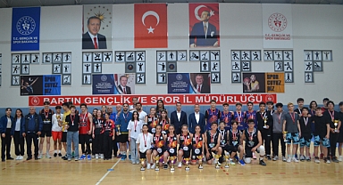 Bartın’da Gençlik haftası 3x3 basketbol maçları düzenlendi