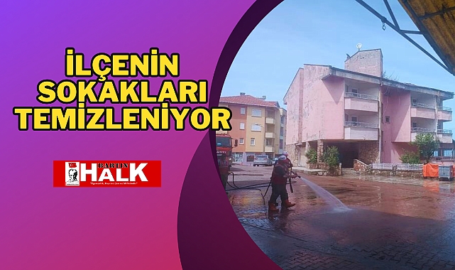 İlçenin Sokakları Temizleniyor