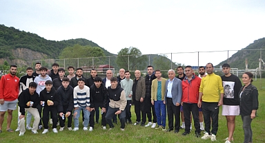 Niksar maçı öncesi futbolcuların mangal keyfi