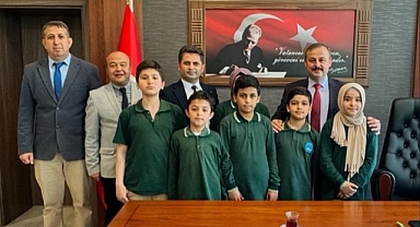 Öğrencilerden Kaymakam Perçi'yi Ziyaret