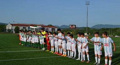 U13’de Kemergençlik 2.maçını farklı kazandı