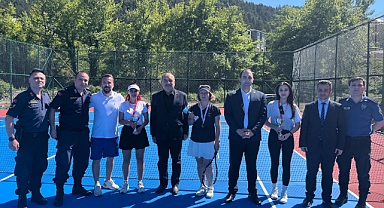 Ulus Kaymakamlık tenis turnuvası sona erdi