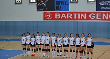 Voleybol'da Ata Su Sporları Türkiye Finallerine yükseldi