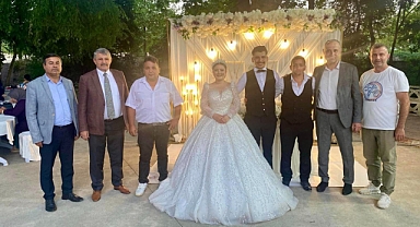 Bayramda Düğüne Katıldılar