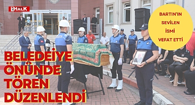 BELEDİYE ÖNÜNDE TÖREN DÜZENLENDİ