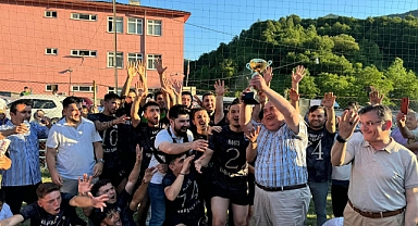Milletvekili Aldatmaz Futbol Turnuvasına katıldı