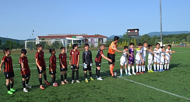U11’de Bartın Ankaspor rakibini 4-1’le geçti