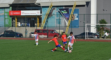 U11'de bol golü maçı Bartın Gençlerbirliği kazandı
