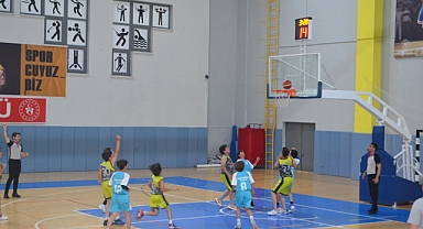 U12 baskette Ata Su Sporları (A) son maçını kazandı