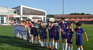 U12’de Yeni Bartınspor farklı kazandı