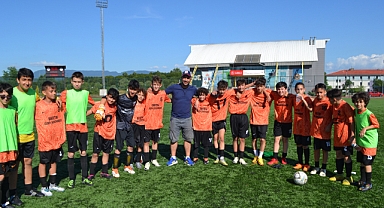 Yeni Bartınspor U13 takımı şampiyonluğu garantiledi