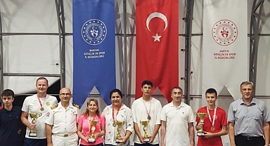 15 Temmuz Şehitleri Anısına Tenisi Turnuvası Düzenlendi
