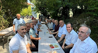 Aşure İkramları Sürüyor