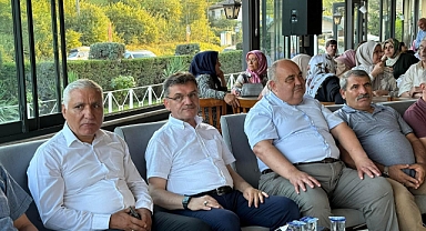 Aşureler Yendi, İlahiler Söylendi