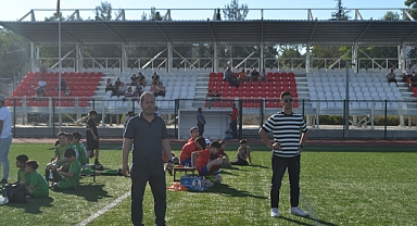 U11 Minikler Futbol şenliklerine damga vurdu