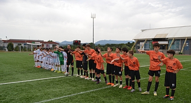 U13’te Yeni Bartınspor şampiyon oldu