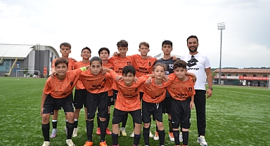 Yeni Bartınspor , U13 Ligini de namağlup tamamladı
