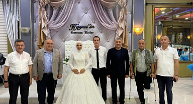 AK Partili İsimler Düğüne Katıldı