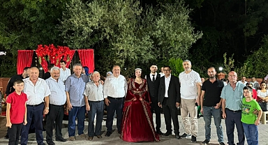 Aldatmaz, Yalnız Bırakmadı