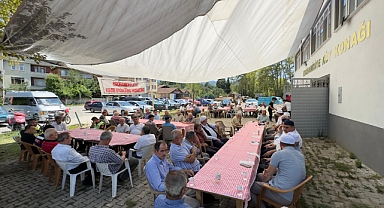 Aşure İkram Edildi