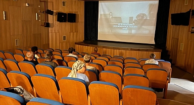 Atatürk Filmini İzlediler