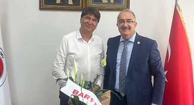 Bartın için mekik dokuyor