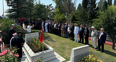 Büyük Zaferin Yıldönümünde Şehitler İçin Dualar Edildi
