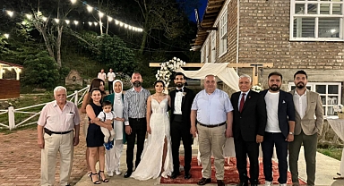 Düğüne Katıldılar