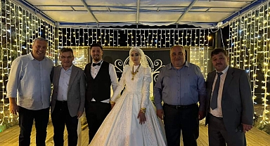 Düğüne Katıldılar